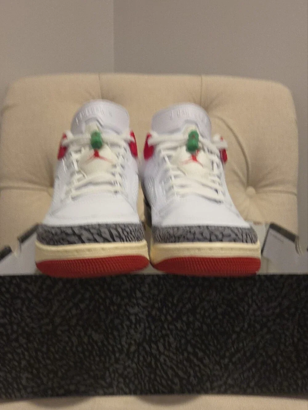 Nike Air Jordan 4 Retro Men’s Sneakers - White/Red/Cement